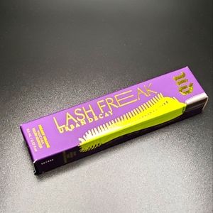 New in Box FULL Size Urban Decay Lash Freak